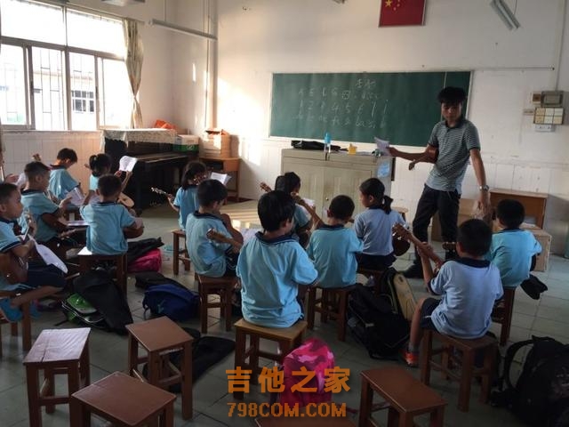 跳跃的跳蚤，文艺小清新——七村小学尤克里里社团简介