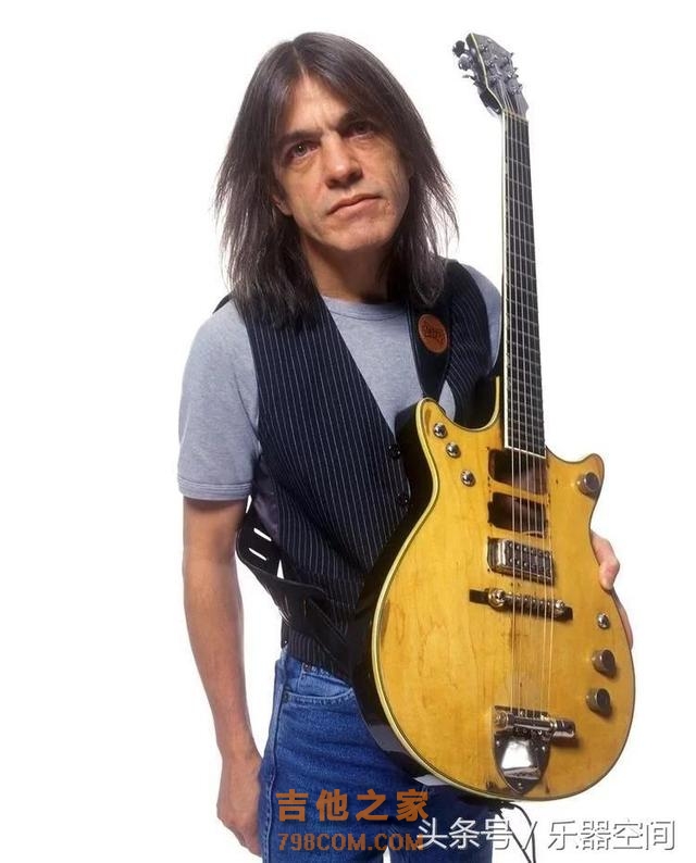 斯人已去，空留这些图片让我们得以缅怀AC/DC吉他手Malcolm Young