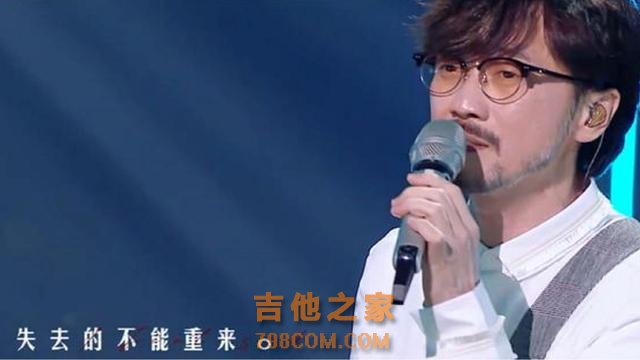 过气歌手现状：有人被歧视，有人街头摆摊，有人在小县城商演