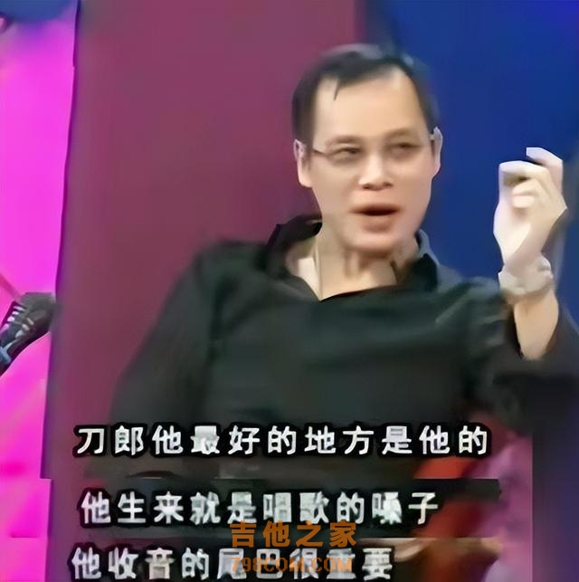 过气歌手现状：有人被歧视，有人街头摆摊，有人在小县城商演