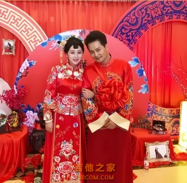 “草根歌手”云飞：前妻为他剖腹产又流产，到头来还是错付了