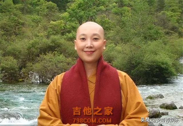 乐坛第一女歌手李娜，27岁走红，34岁出家，母亲坚守25年让人泪目