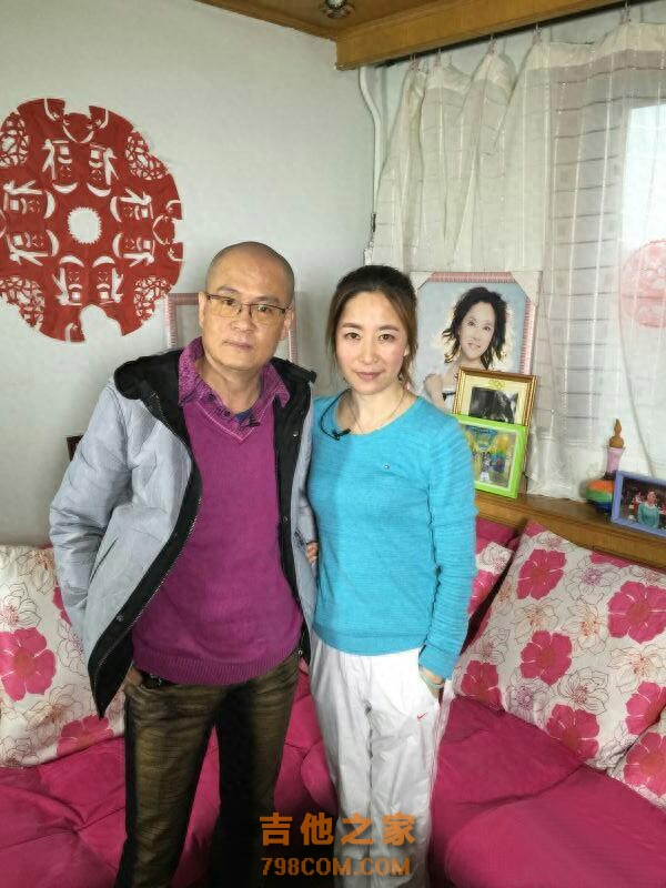 著名歌手光头李进：与体操世界冠军杨波恋爱过，为何56岁仍未婚？