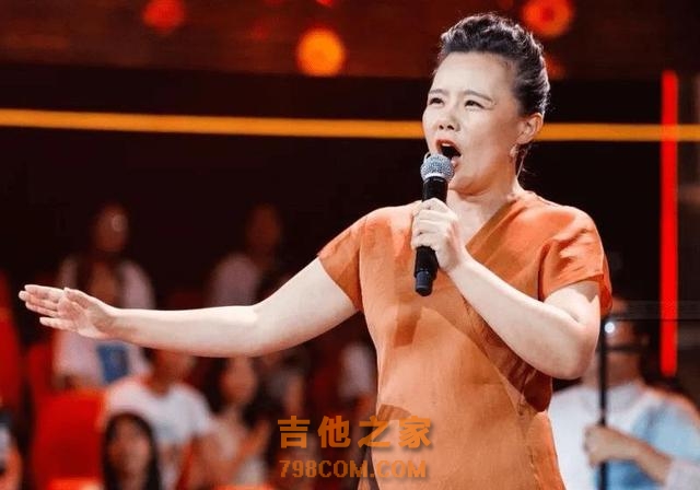 华语乐坛的7位唱功非凡的女歌手盘点，她们长的真是太好看了！