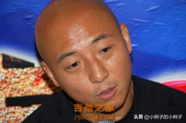 华语乐团哪个歌手的烟嗓音色最好听？周晓鸥、隔壁老樊？硬核分析