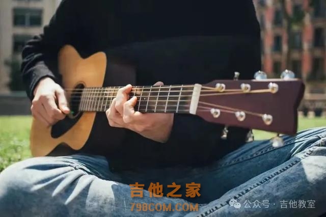 21首吉他和弦少又适合新手弹的歌曲，（附吉他谱）周末愉快的练习