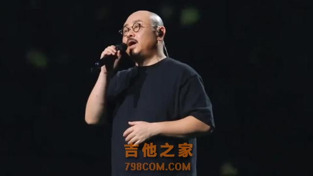 知名歌手刀郎被实名举报抄袭20首歌曲，经纪公司回应已报警，举报人曾系娱乐记者被曝20年前遭报社除名