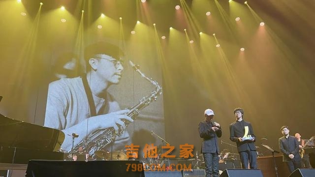 突发讣告！著名音乐人今天凌晨离世，多名歌手发文悼念