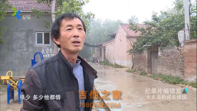 事实证明，从网红到过气歌手的54岁大衣哥，早已走上另一条道路