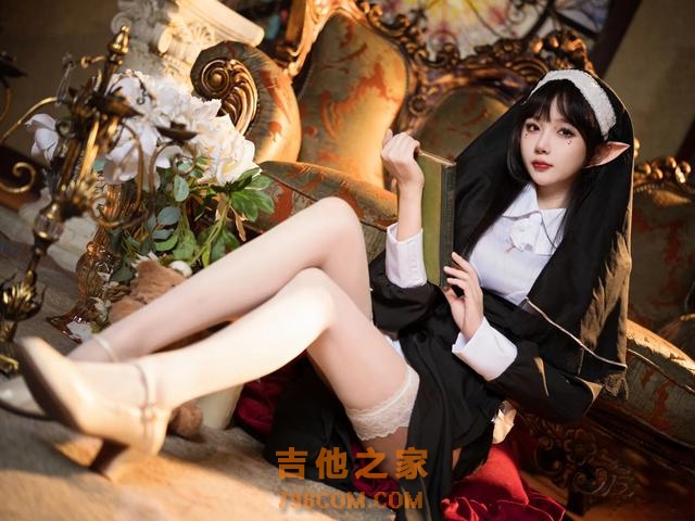 二次元cosplay,超清晰唯美修士美女图！