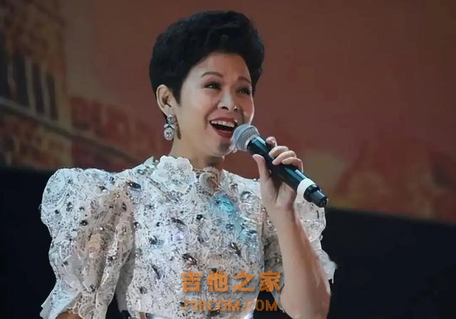 春晚再也见不到的4位歌手，有人不幸去世，有人无奈退出