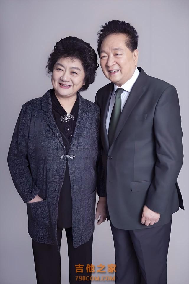 著名歌手黄鹤翔：歪打正着唱《九妹》走红，娶温州籍舞蹈演员为妻